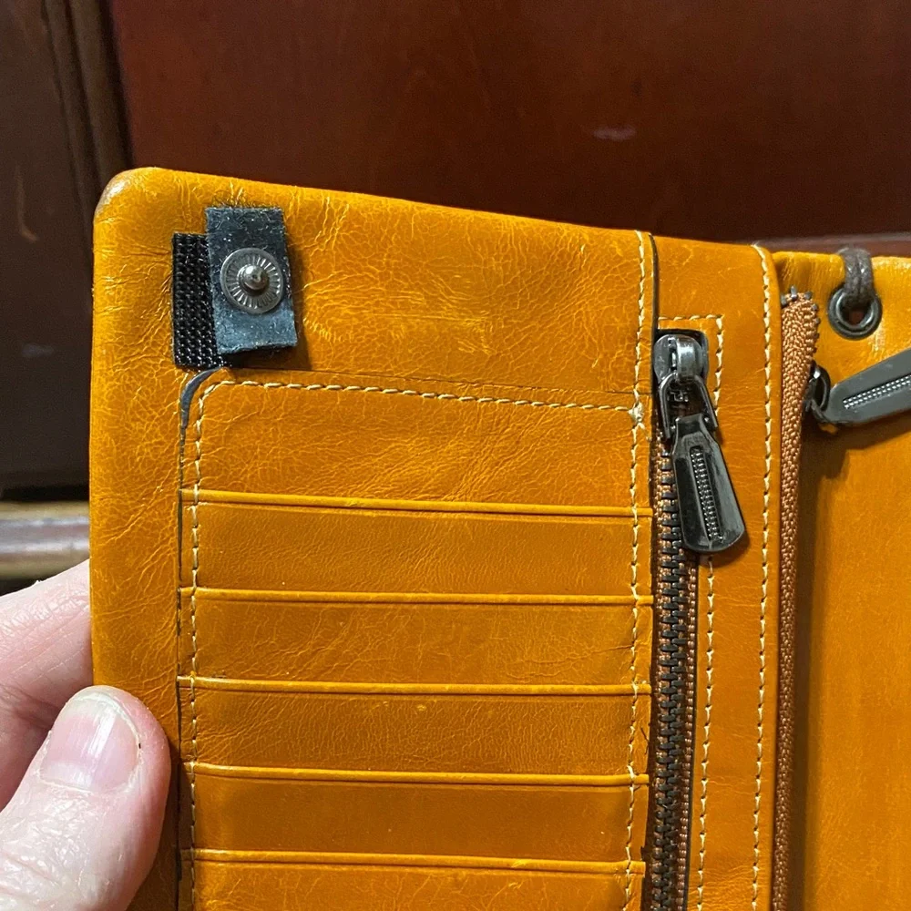 Vintage Leather Wristlet Wallet